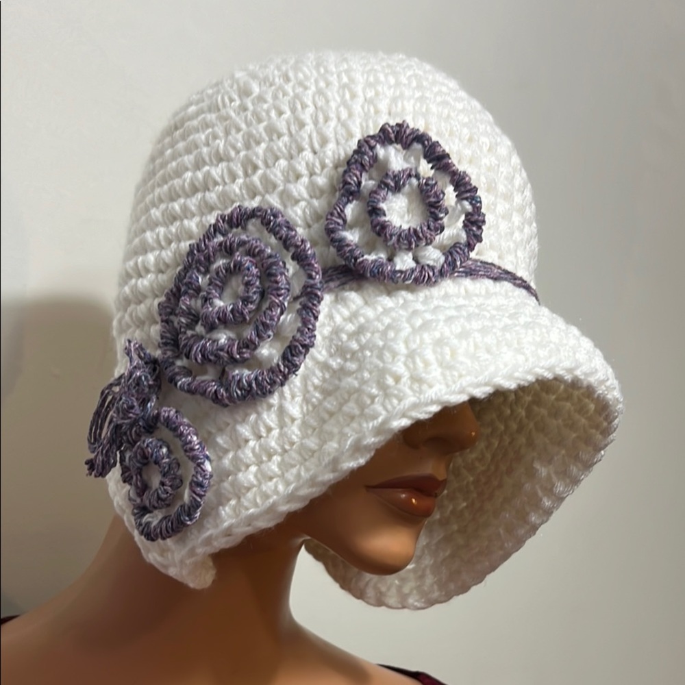 Women's White Crochet Cloche Hat with Lilac Accent